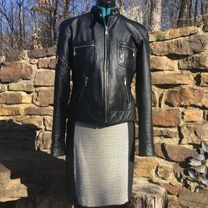 LOFT | Black & White Pencil Skirt Size 4